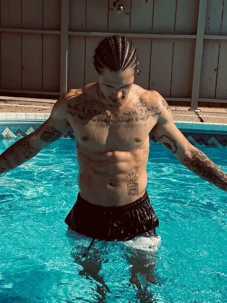 Dylan Kenneth