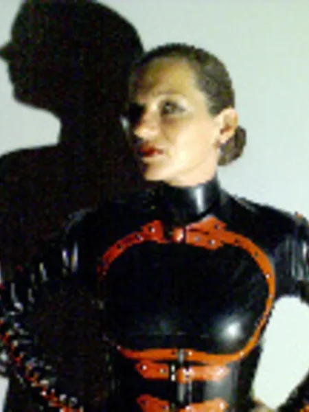 E mail Domina