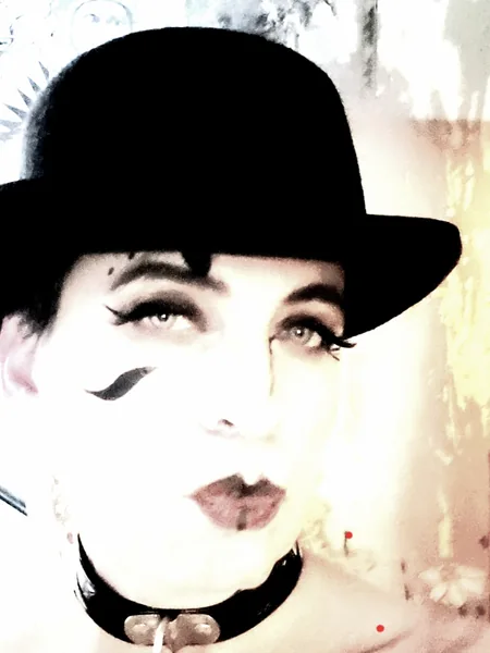 EILEEN LUST