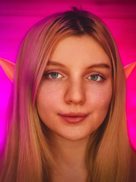 Your sweet elf Freya