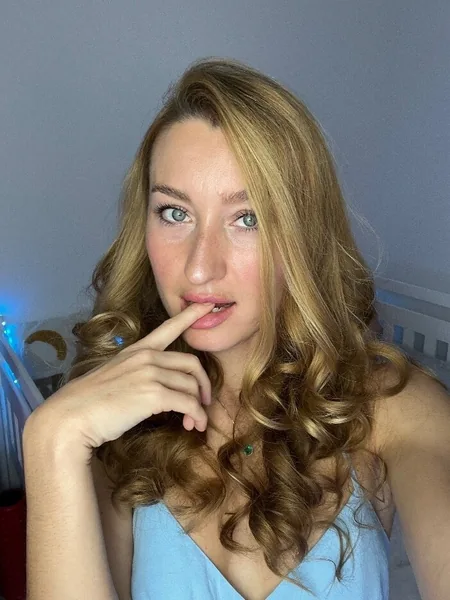 Elina avatar