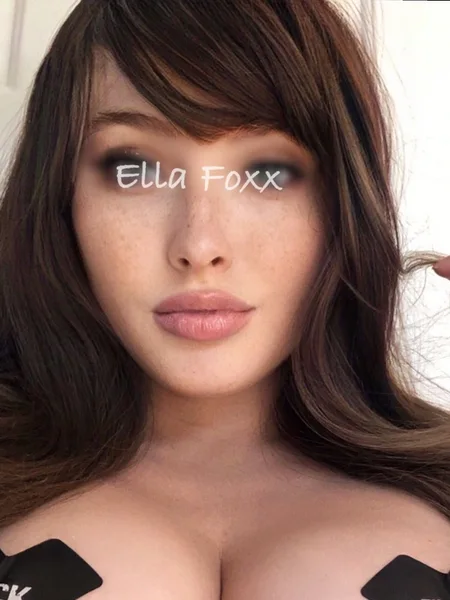 Ella Foxx 🦊