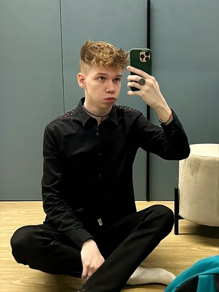 Elliot Mars
