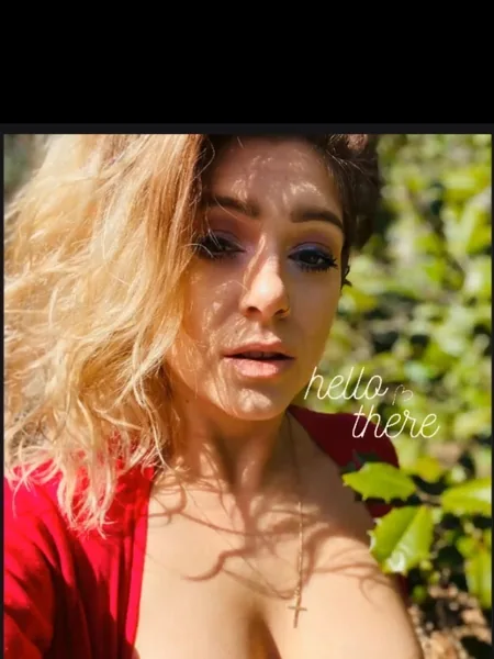 Ellie nichole