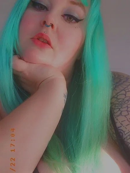 Emerald Violet