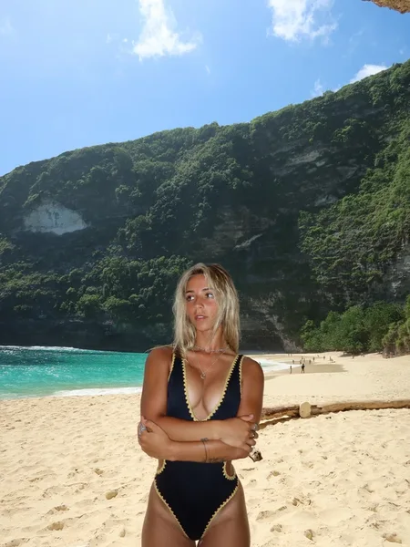Em