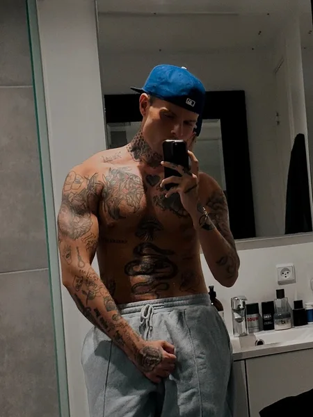 EMILIO GREY