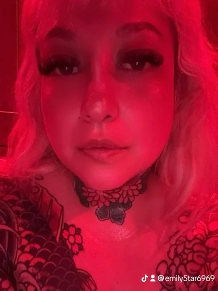 EMILY5TAR