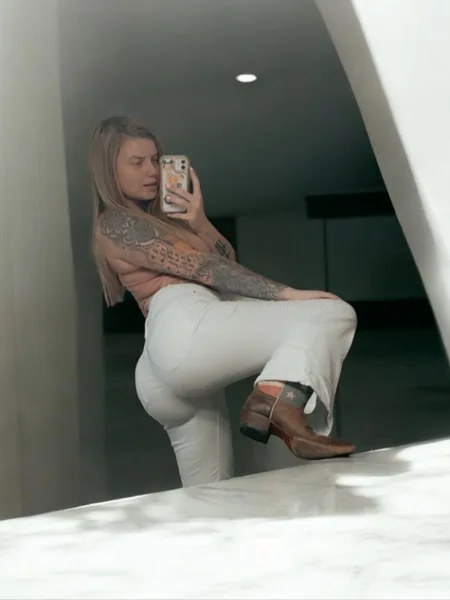 Em