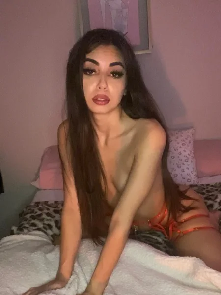 Emmie May avatar