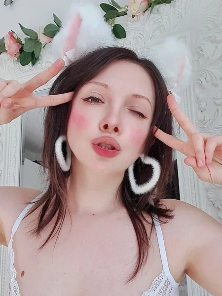 Rina 🦋 avatar
