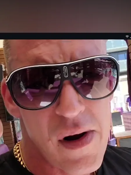 Enzo Lorenzo