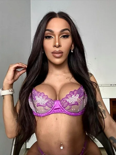 Esther Meirelles