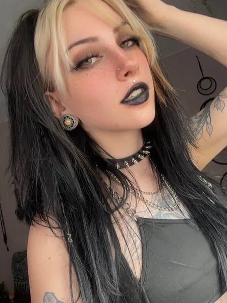 Critter 🖤