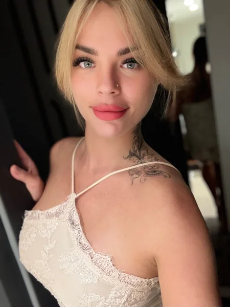 Eva Eva