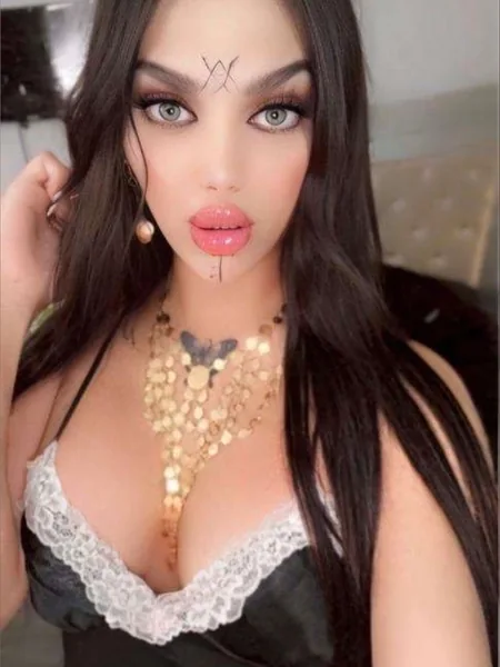 Eva Karam