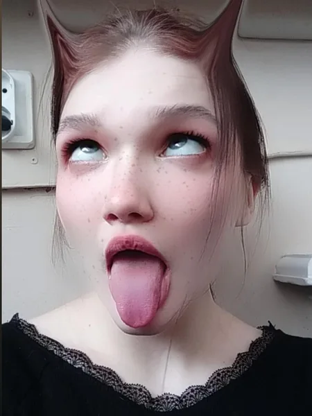 Eva Rose