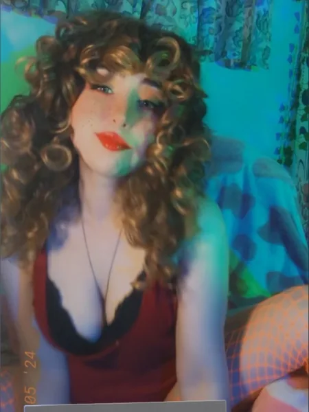 Evie Lane