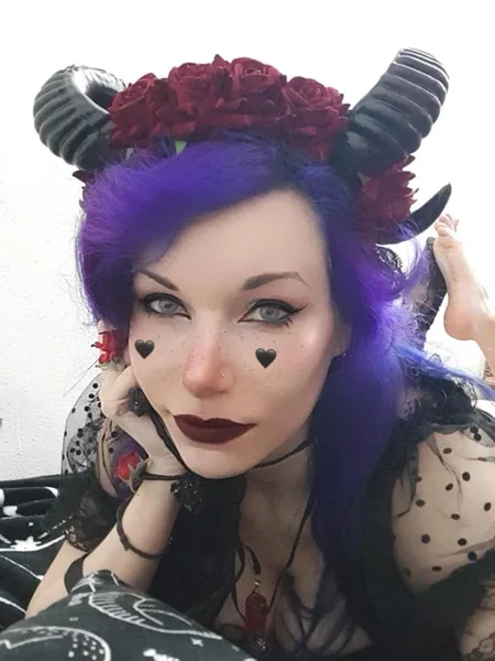 FaeNoir avatar