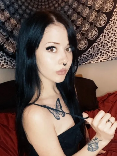 FaeriieMoons avatar