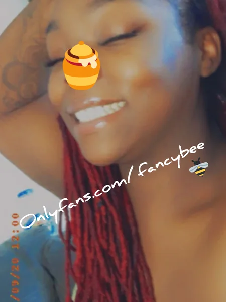 FancyBee 💦🍯👅