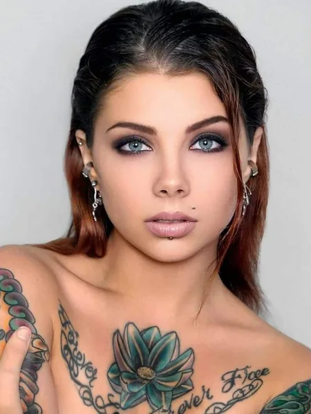 Felicity_Hart