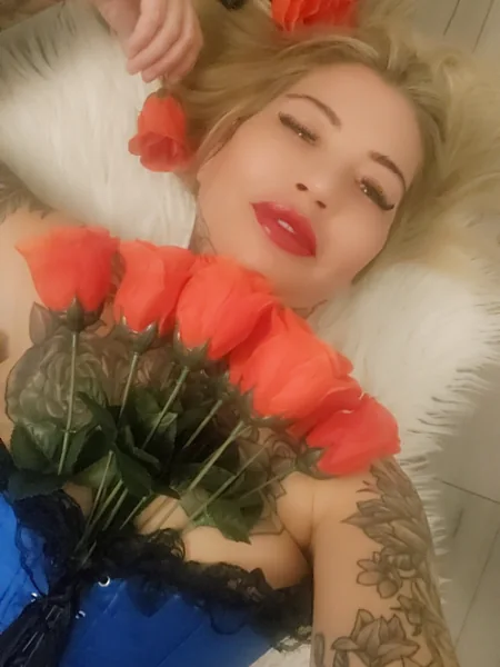 THE FILTHY EMMA 18+