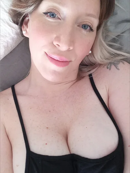 Leona
