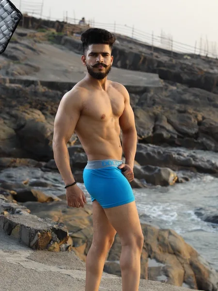Firoz Shaikh