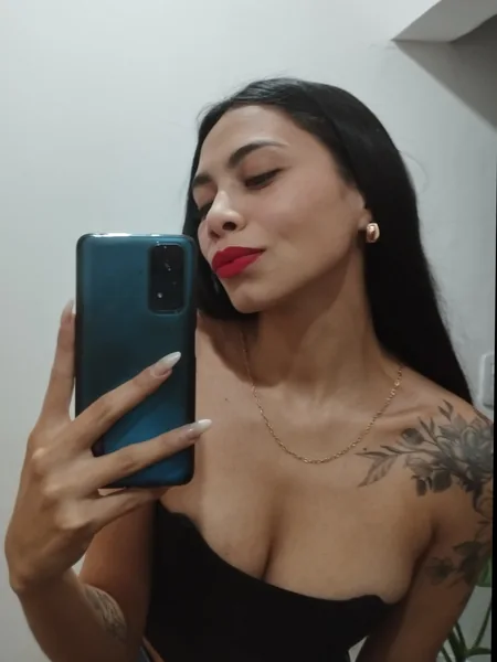 Florrcita 🍒 avatar