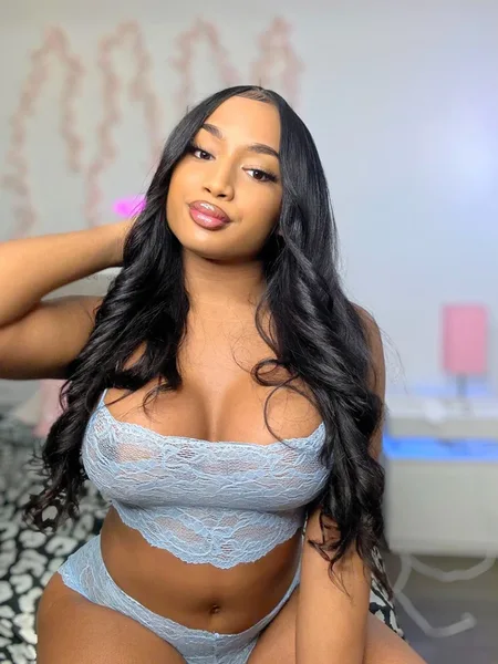 Naiomi🏳️‍⚧️😝