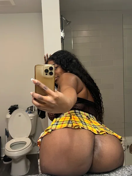 big booty Bree 🍑 avatar