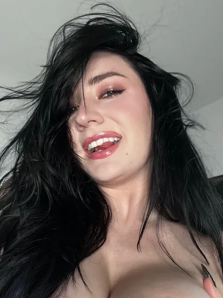Liv Fox avatar