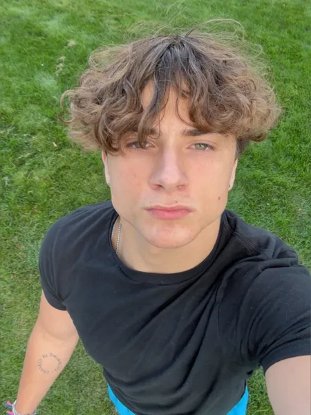 Johnny 18+ free