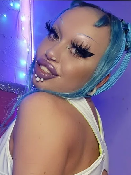 ALiEN DOLL avatar