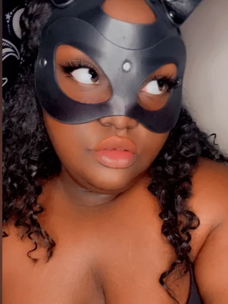 Duchess Cocoa 👑🖤 *ACTIVE*