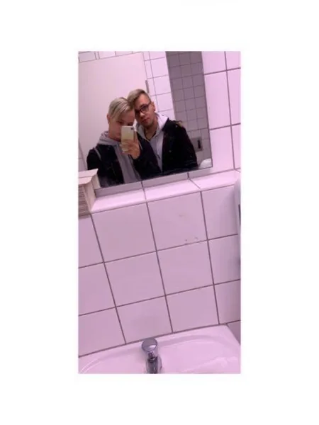 gaycouple221