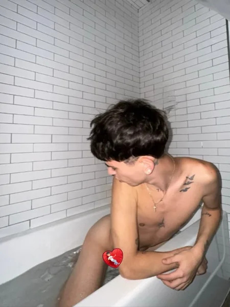 Matty🤭LETS HAVE FUN ON SNAP😈