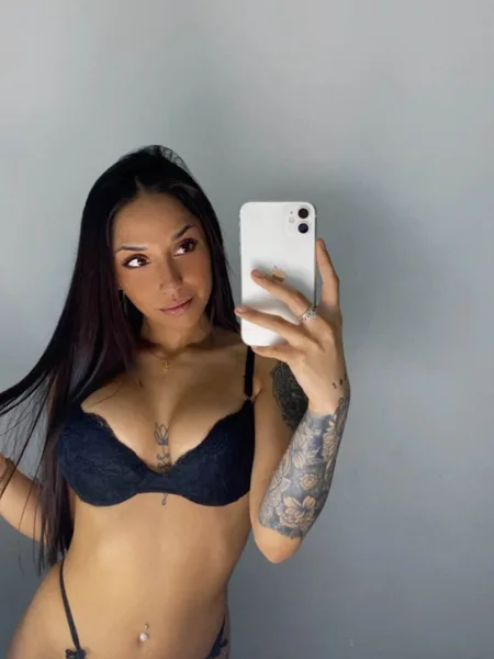 Mia