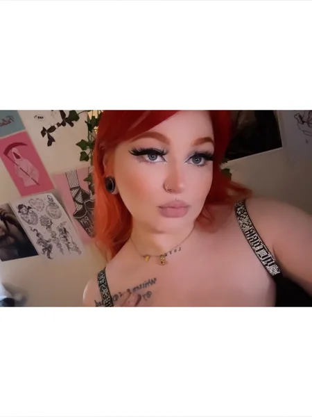 Ginger Belle 💦 avatar
