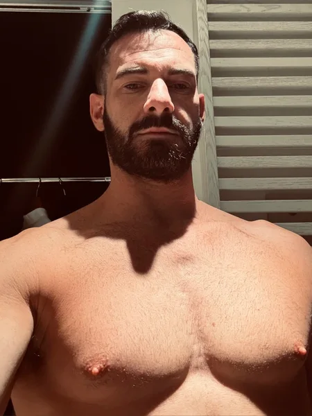 Gio Carrera