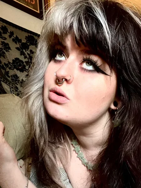 glitter kitten <3