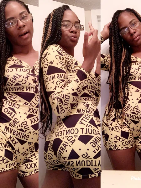 ℂ𝕙𝕚𝕟𝕒 𝔻𝕖’𝕍𝕚𝕝𝕝𝕒𝕚𝕟 😈