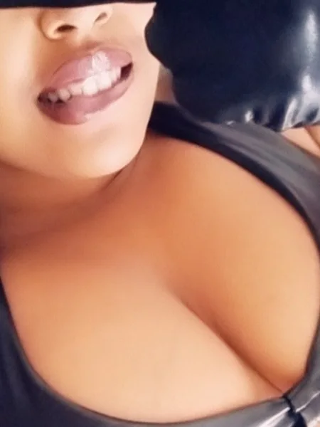 😈 YOUR EBONY GIRLFRIEND 😈