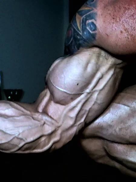 gold.muscles