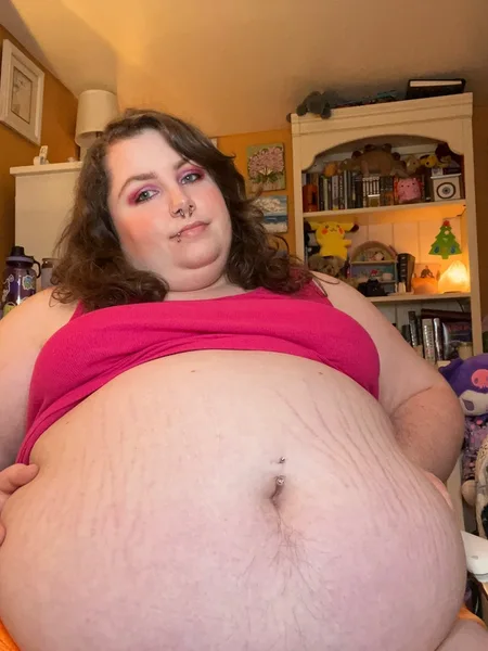Gothbelly 🐷
