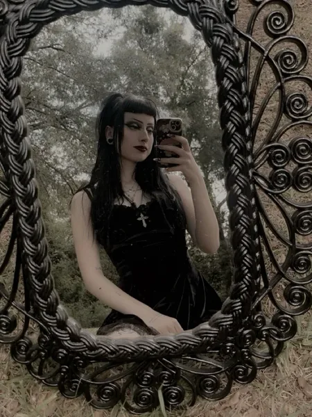 𝔖𝔞𝔪𝔪𝔦𝔢