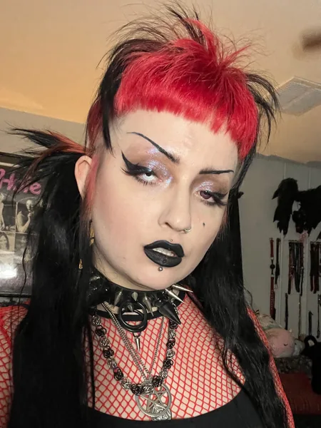 Gwen Poison