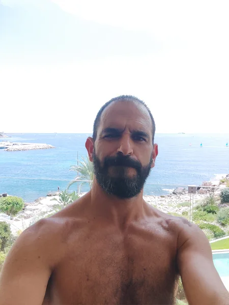 Hairyhotmature