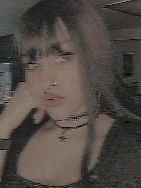 -𝔈𝔫𝔠𝔥𝔞𝔫𝔱𝔯𝔢𝔰𝔰 𝔐𝔞𝔦𝔞-